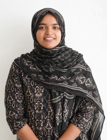 NISANA  NASRIN